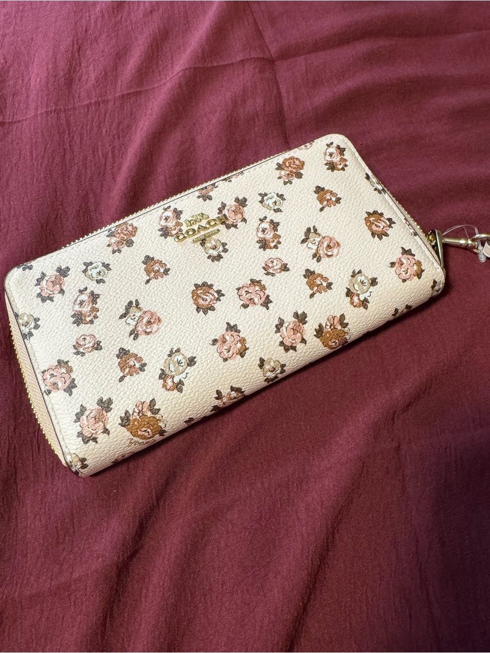 Coach floral wallet wristlet zip around leather NWOT ladies clutch
